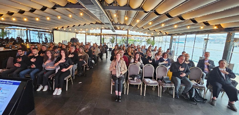 Şile kampında doğada farkındalık ve mantar toplama etkinliği